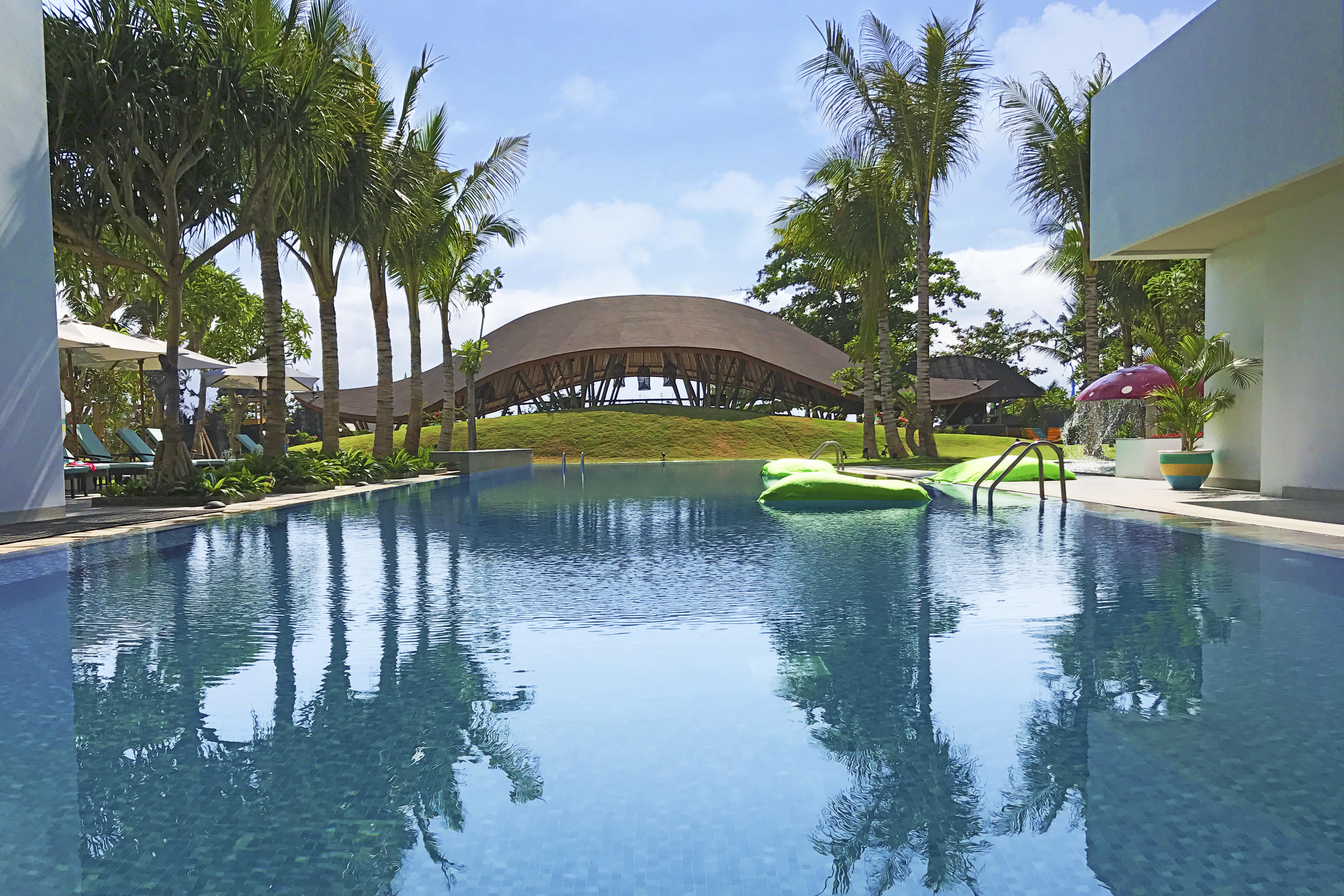 Tijili Hotel Benoa Nusa Dua  Exteriör bild