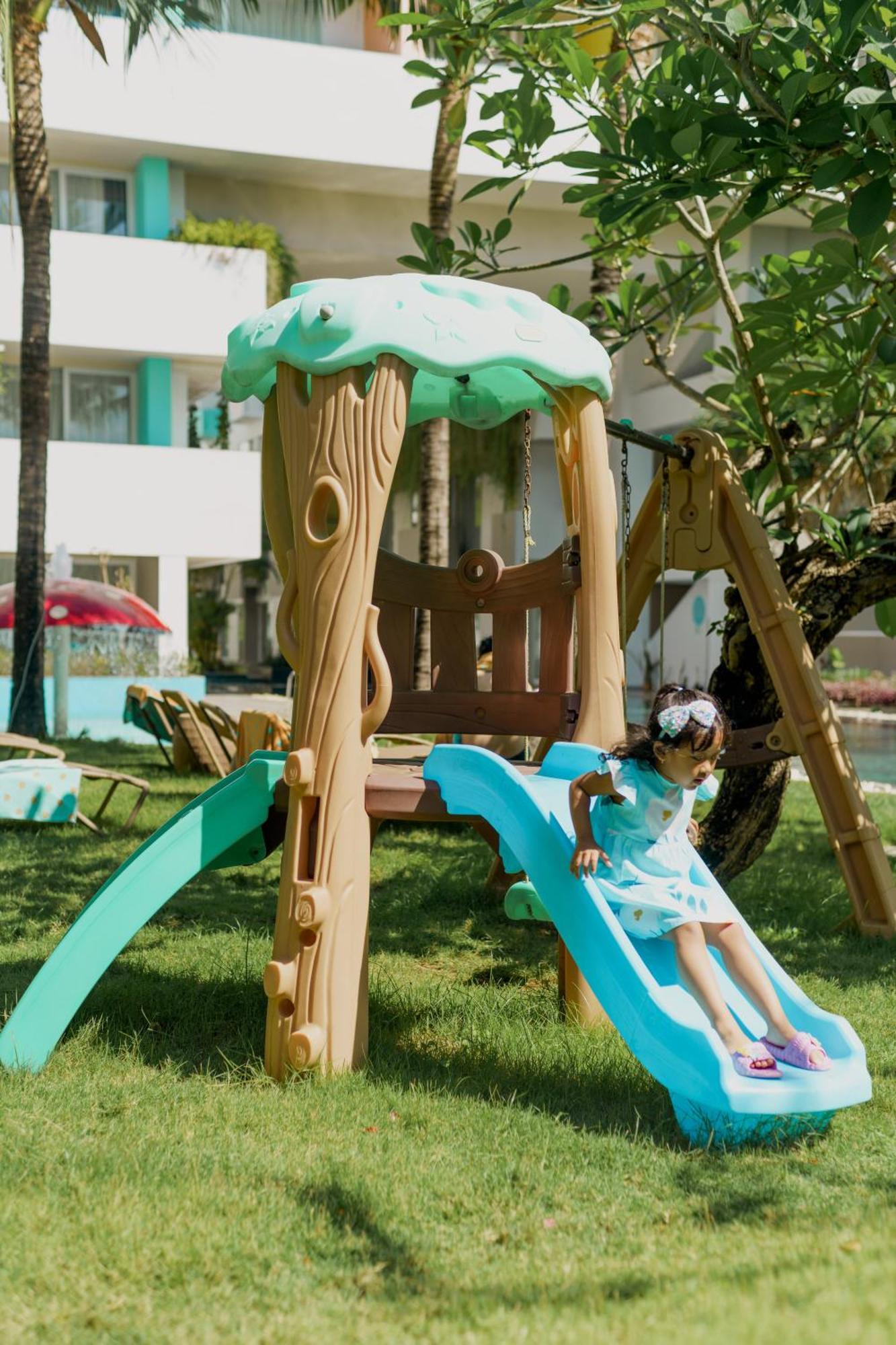 Tijili Hotel Benoa Nusa Dua  Exteriör bild