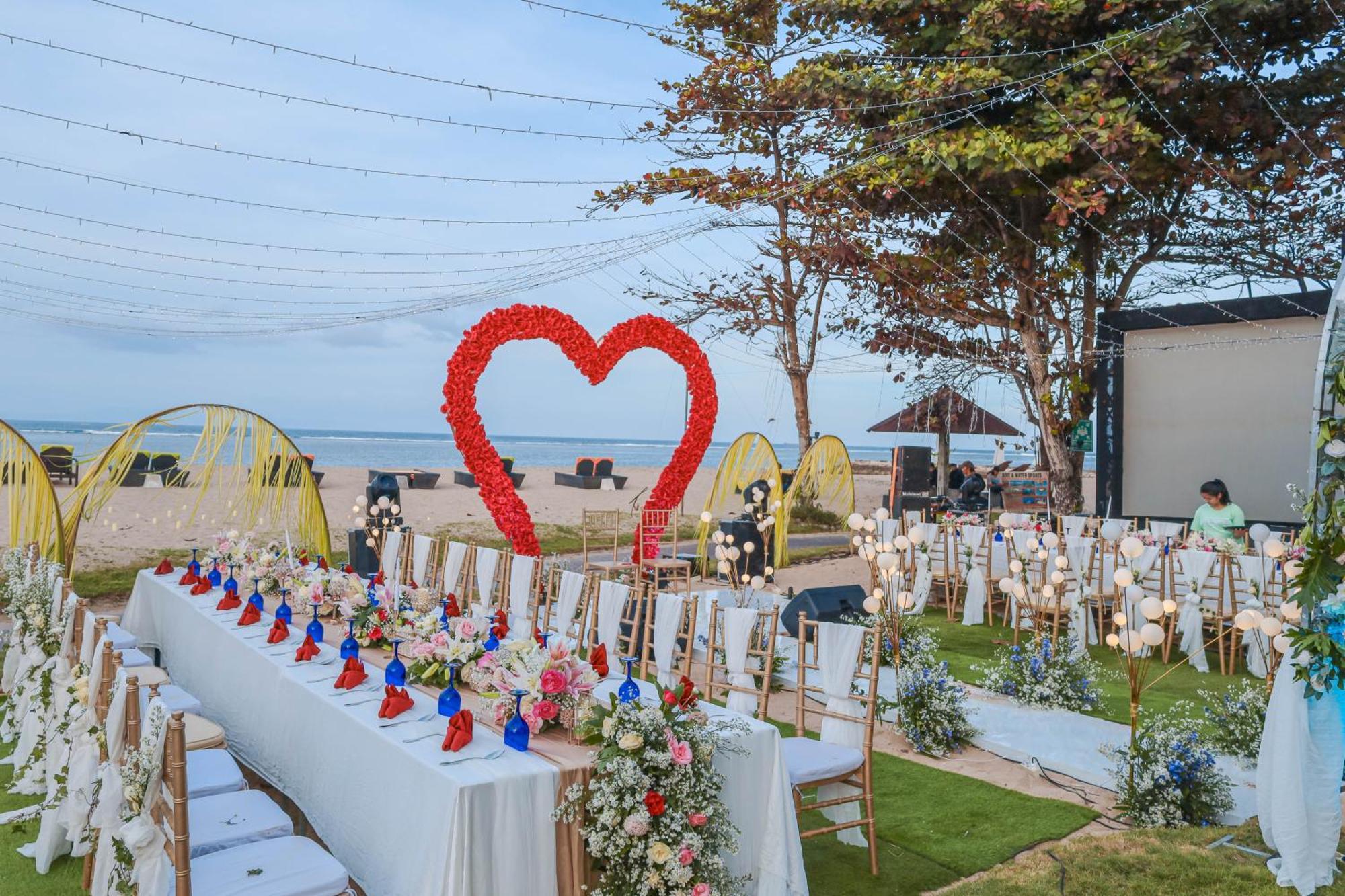 Tijili Hotel Benoa Nusa Dua  Exteriör bild