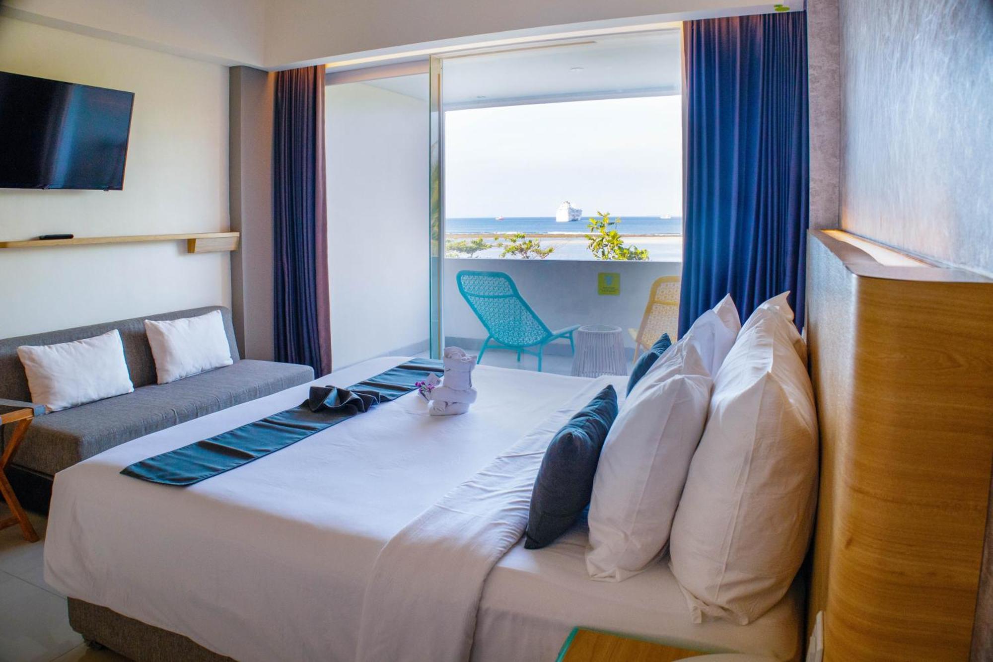 Tijili Hotel Benoa Nusa Dua  Exteriör bild