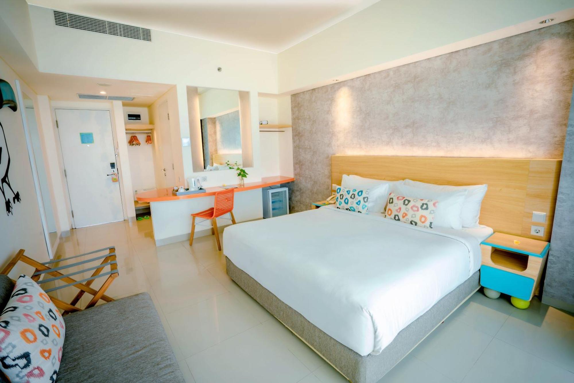 Tijili Hotel Benoa Nusa Dua  Exteriör bild