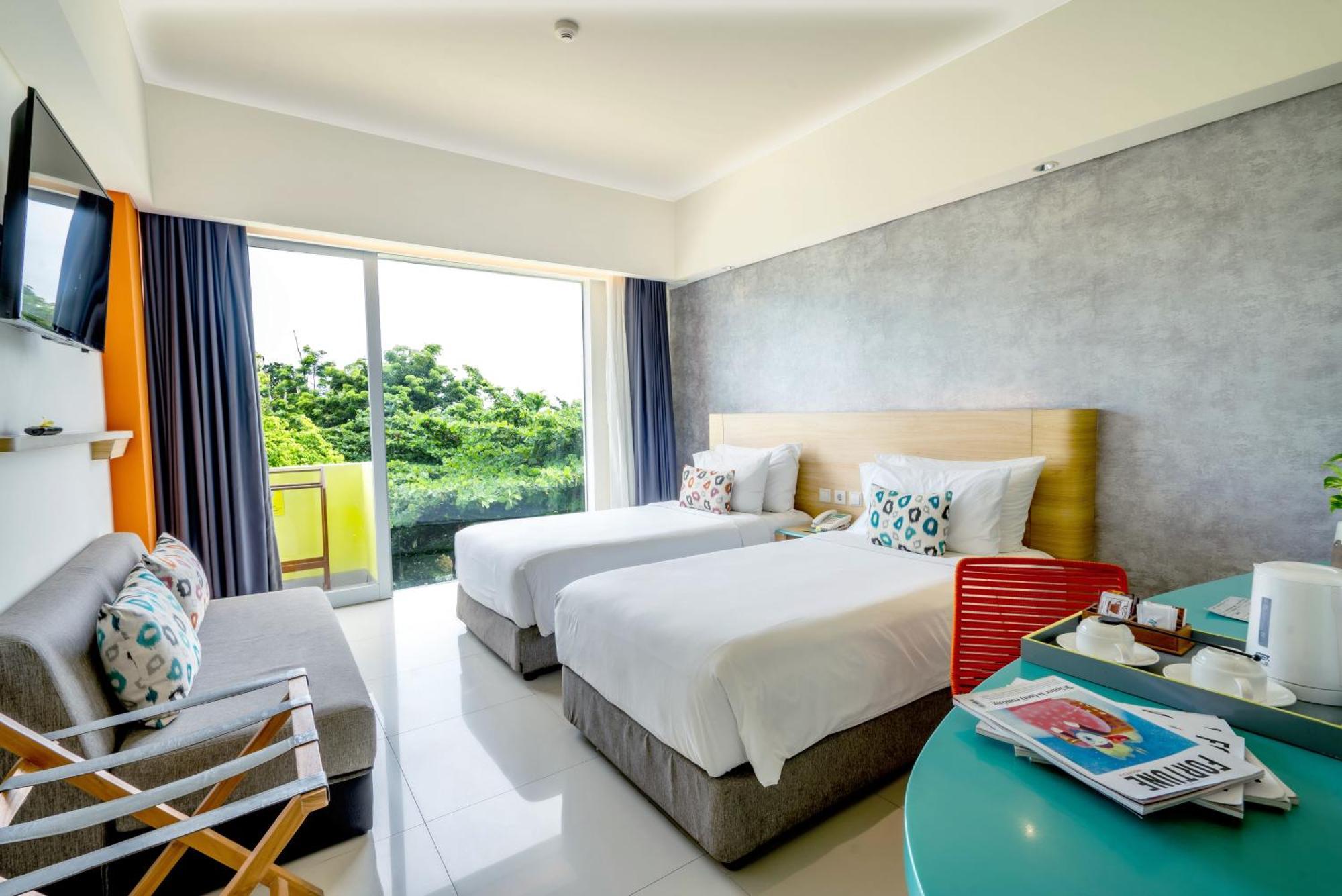 Tijili Hotel Benoa Nusa Dua  Exteriör bild