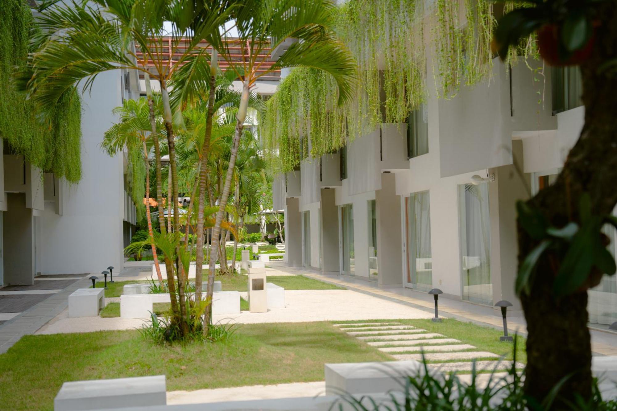 Tijili Hotel Benoa Nusa Dua  Exteriör bild