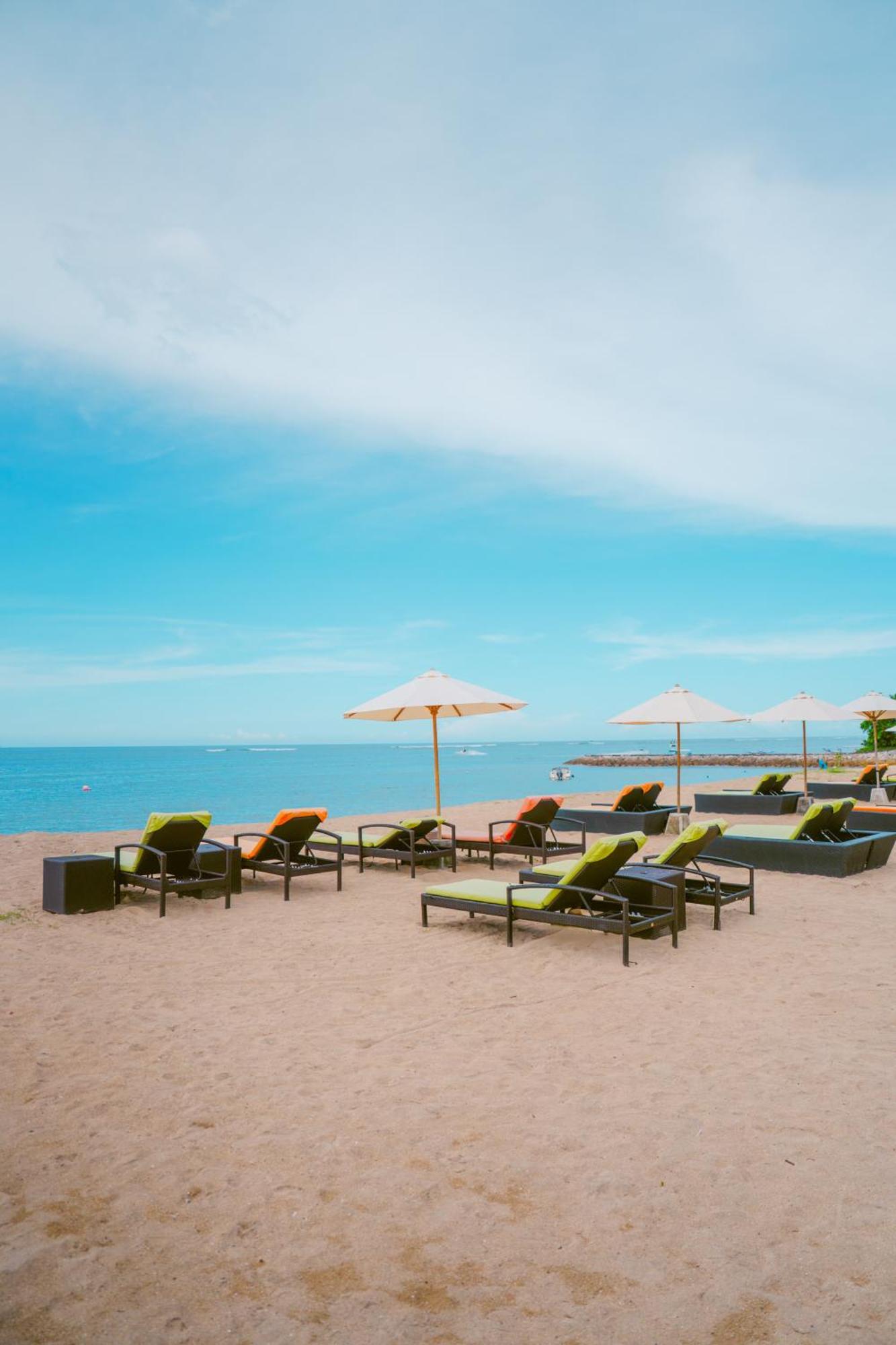 Tijili Hotel Benoa Nusa Dua  Exteriör bild